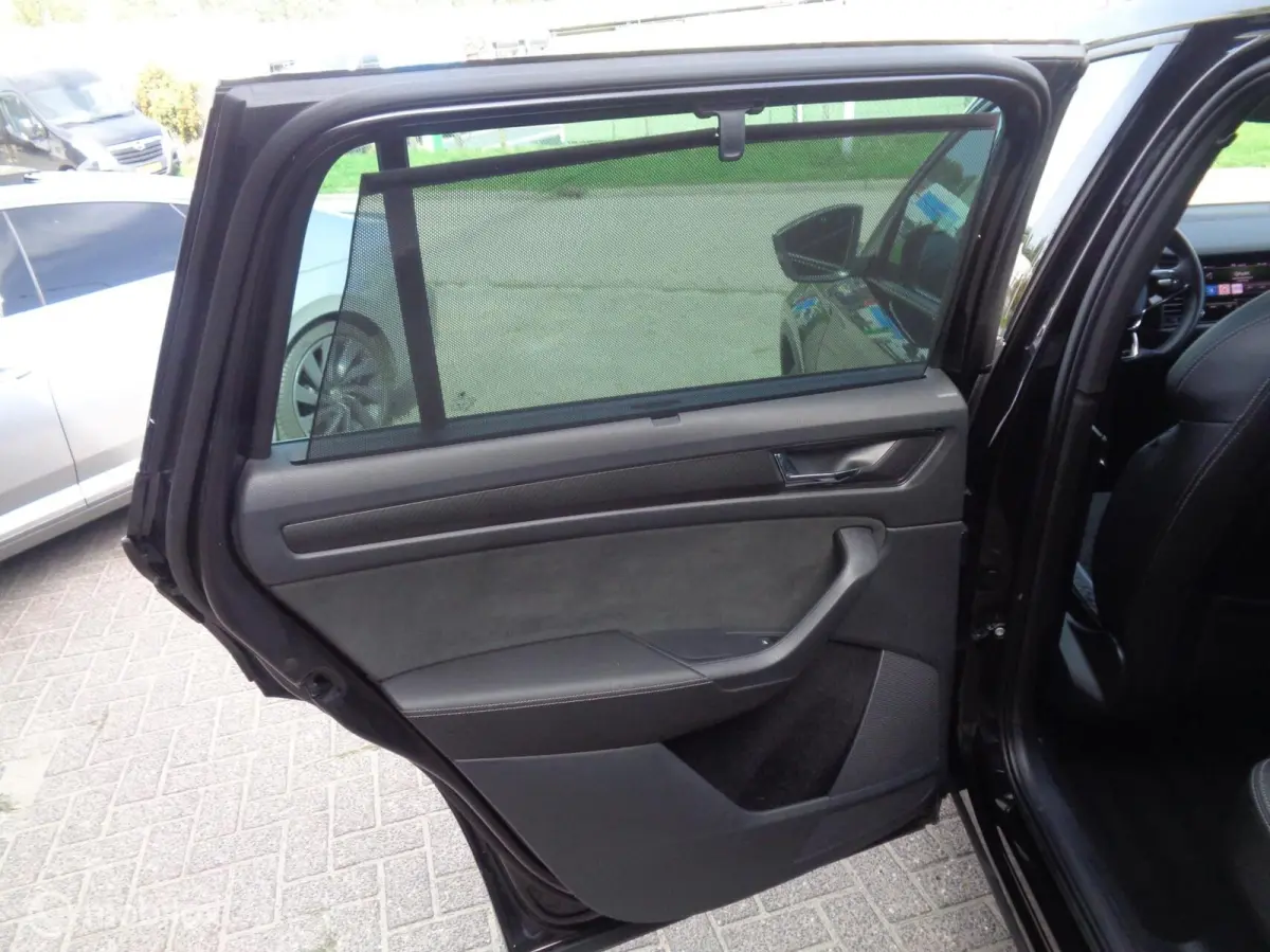 1.5 TSI Sportline Business/Full LED/20'' velgen/Ecc/Camera/Trekhaak/DCC/1st eig
