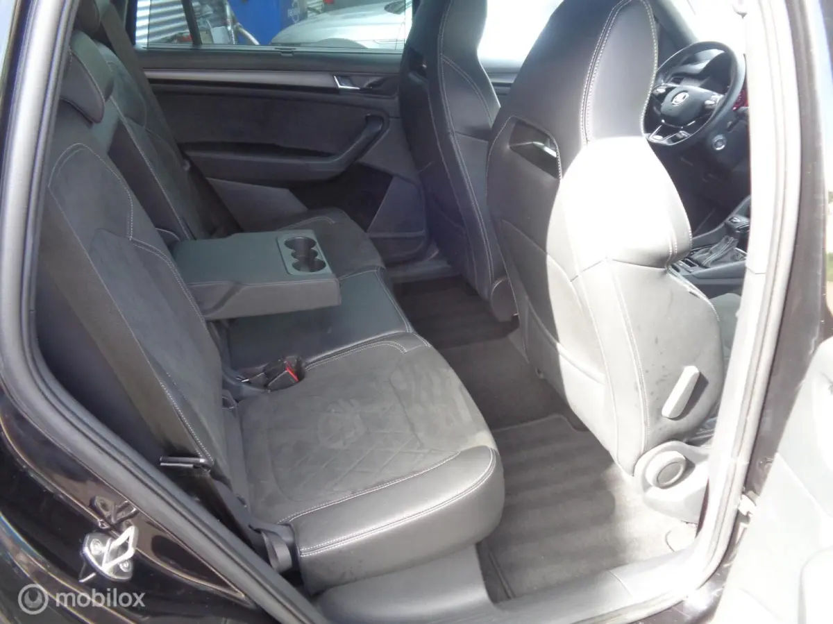1.5 TSI Sportline Business/Full LED/20'' velgen/Ecc/Camera/Trekhaak/DCC/1st eig