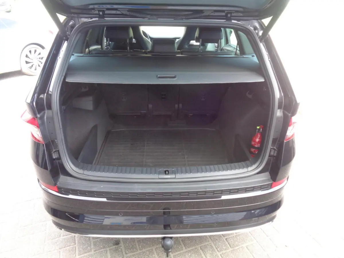 1.5 TSI Sportline Business/Full LED/20'' velgen/Ecc/Camera/Trekhaak/DCC/1st eig