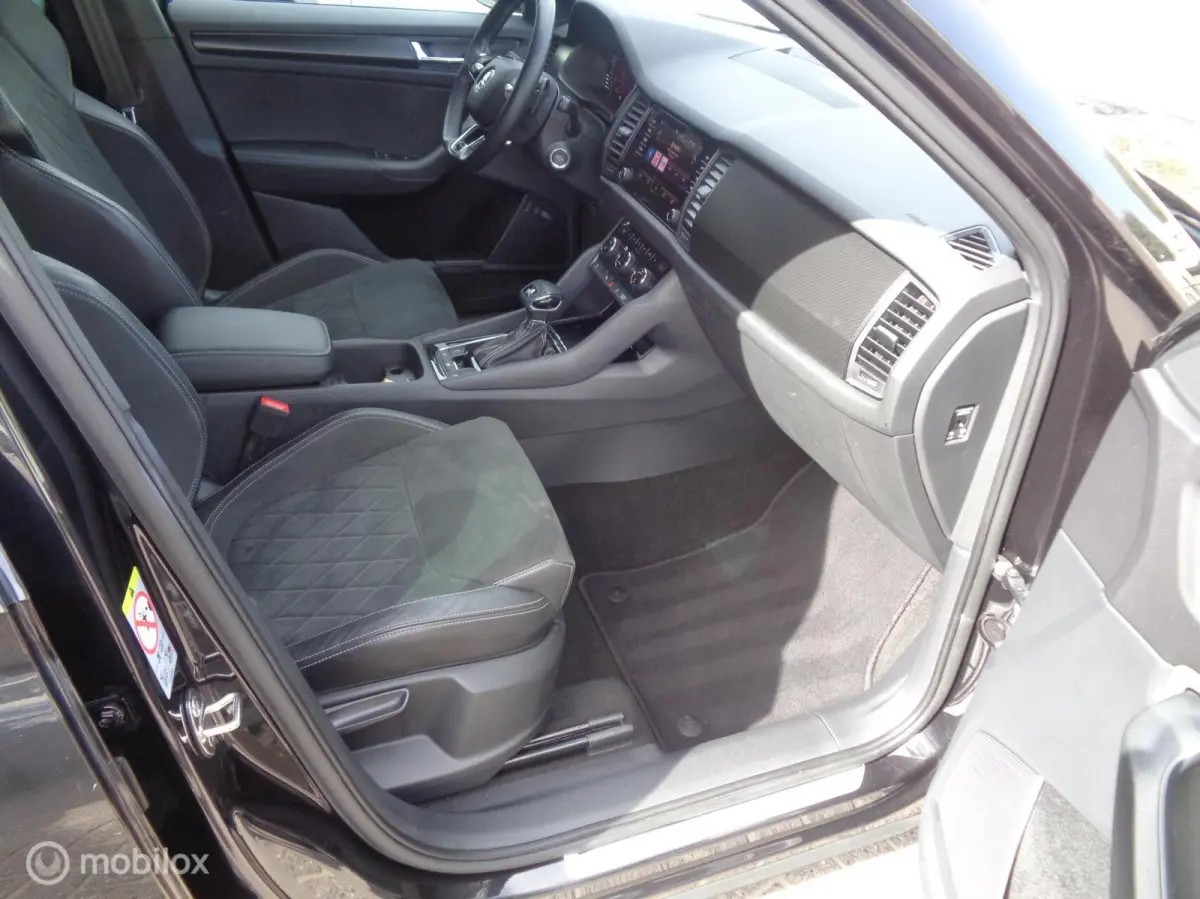 1.5 TSI Sportline Business/Full LED/20'' velgen/Ecc/Camera/Trekhaak/DCC/1st eig