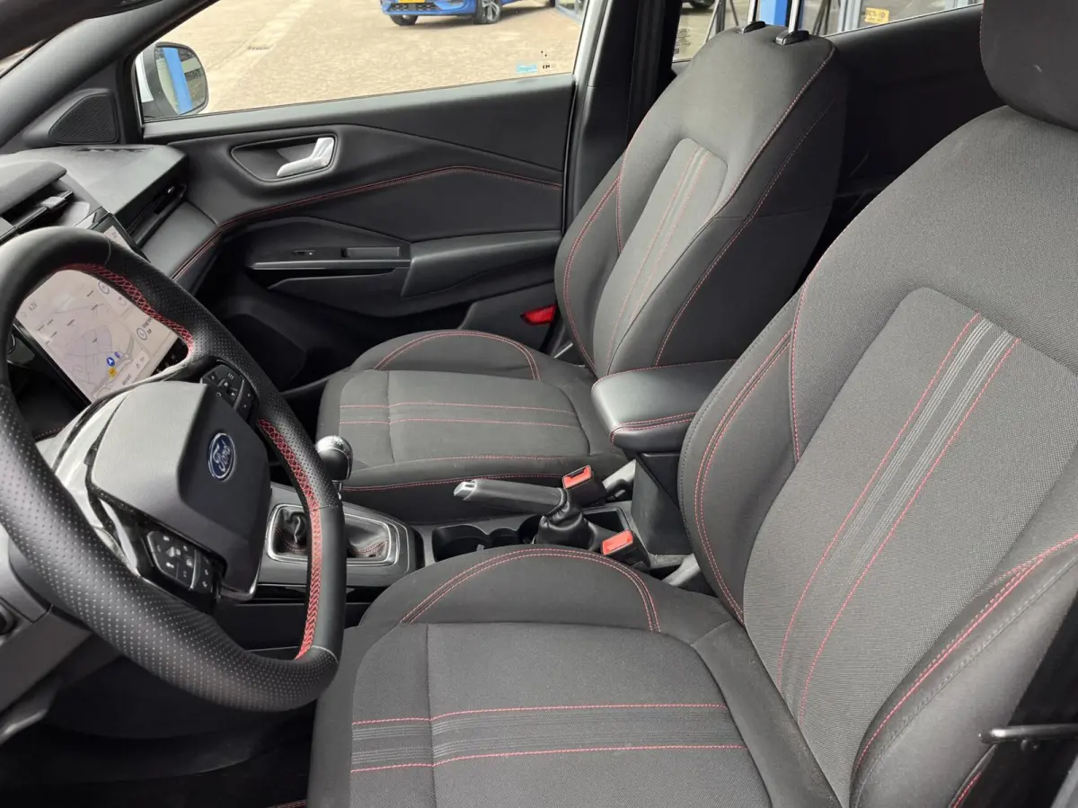 1.0 EcoBoost ST-Line 125PK Winterpack Adaptieve Cruise 360-Camera Matrix-LED Elek. Achterklep Navi Carplay Keyless Privacy Glass *Rijk uitgerust*