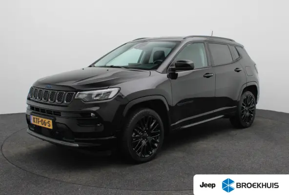 4xe 240 Plug-in Hybrid S | Leder | Navi | Adaptieve cruise | Camera | Elek. klep | Keyless | PDC V+A | Stoelverwarming |