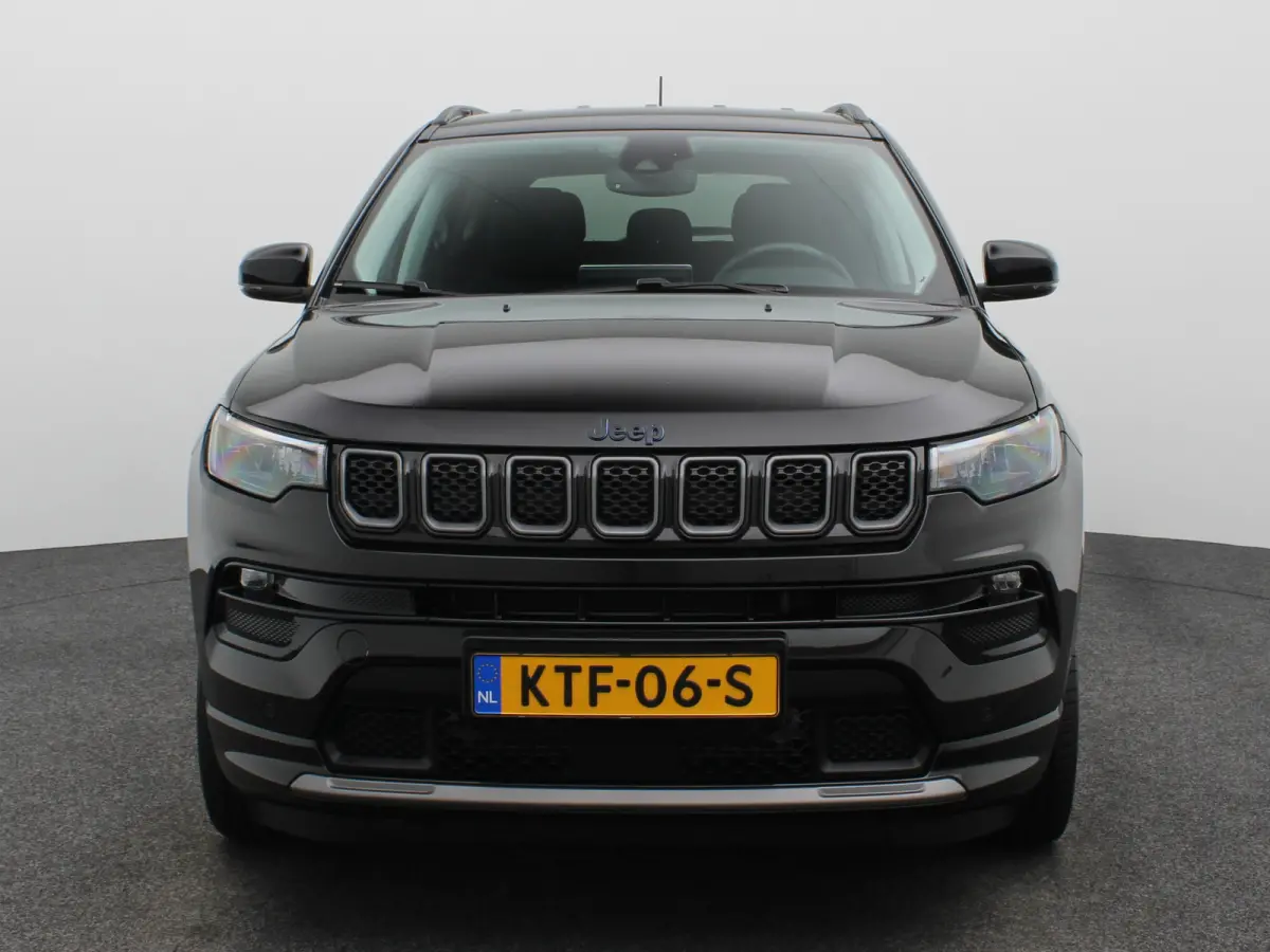 4xe 240 Plug-in Hybrid S | Leder | Navi | Adaptieve cruise | Camera | Elek. klep | Keyless | PDC V+A | Stoelverwarming |