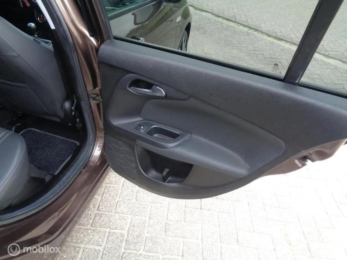 1.4 T-Jet 16v Business Lusso/Ecc/Airco/Lm velgen/PDC/Navi/LEER