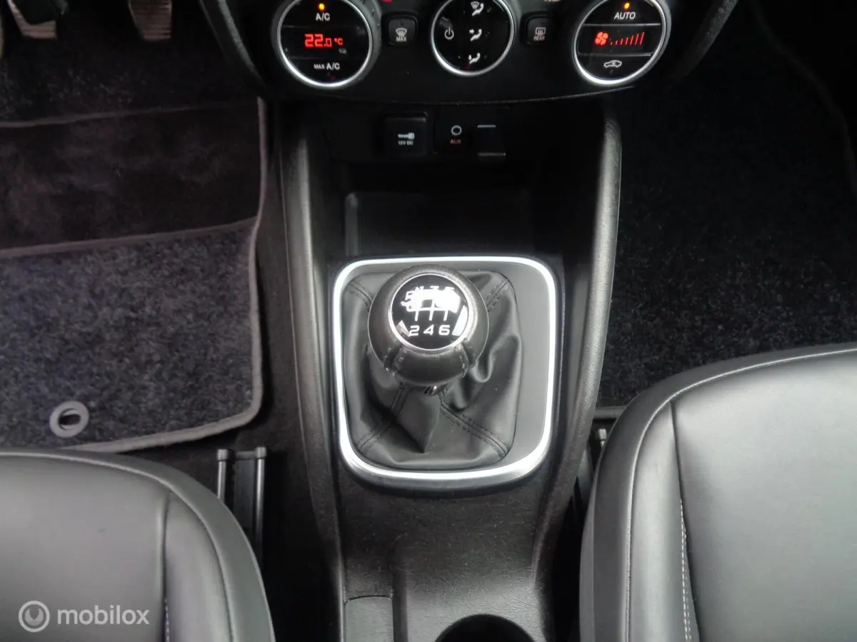 1.4 T-Jet 16v Business Lusso/Ecc/Airco/Lm velgen/PDC/Navi/LEER