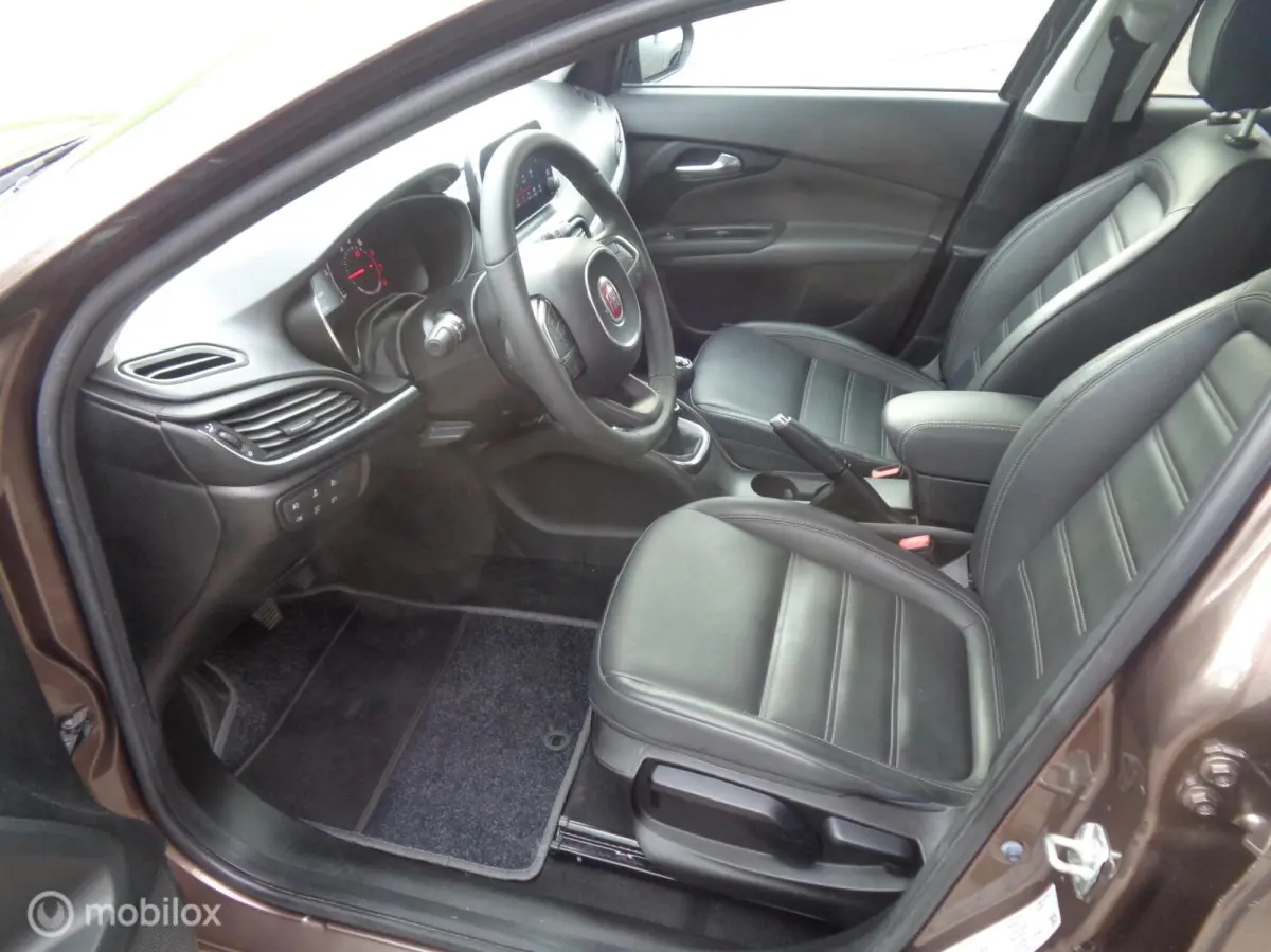 1.4 T-Jet 16v Business Lusso/Ecc/Airco/Lm velgen/PDC/Navi/LEER