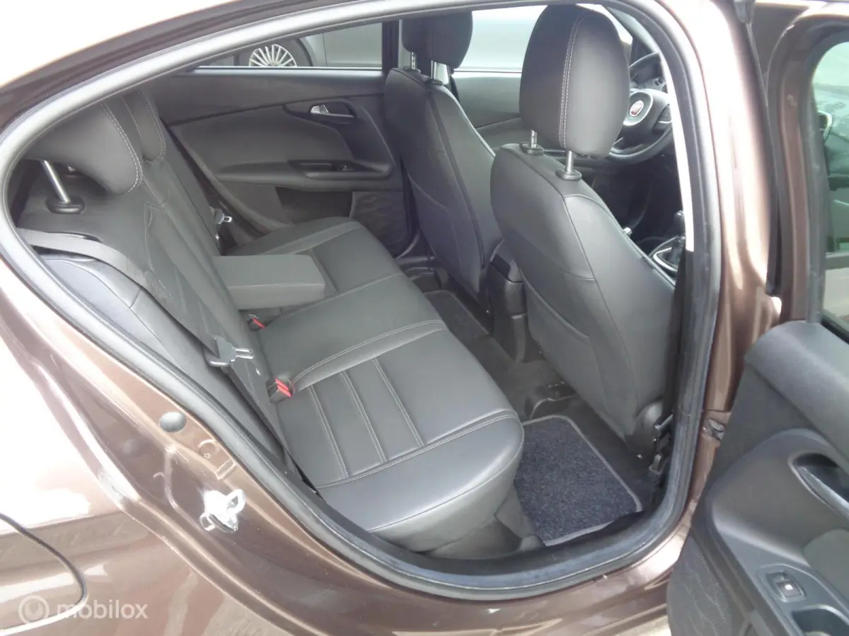 1.4 T-Jet 16v Business Lusso/Ecc/Airco/Lm velgen/PDC/Navi/LEER