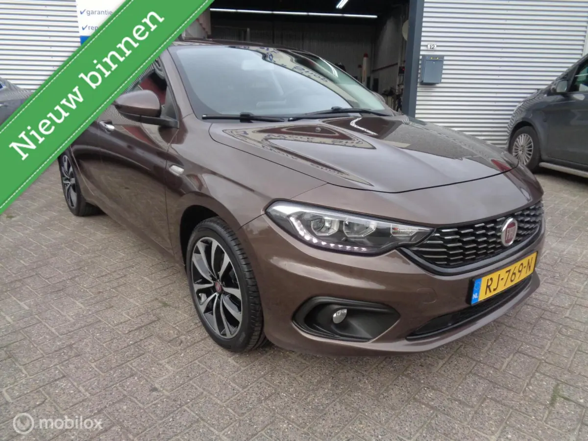 1.4 T-Jet 16v Business Lusso/Ecc/Airco/Lm velgen/PDC/Navi/LEER