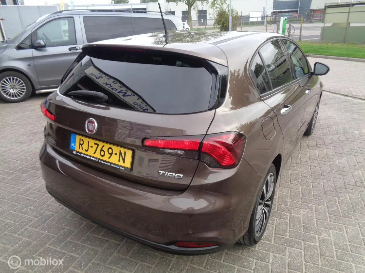1.4 T-Jet 16v Business Lusso/Ecc/Airco/Lm velgen/PDC/Navi/LEER