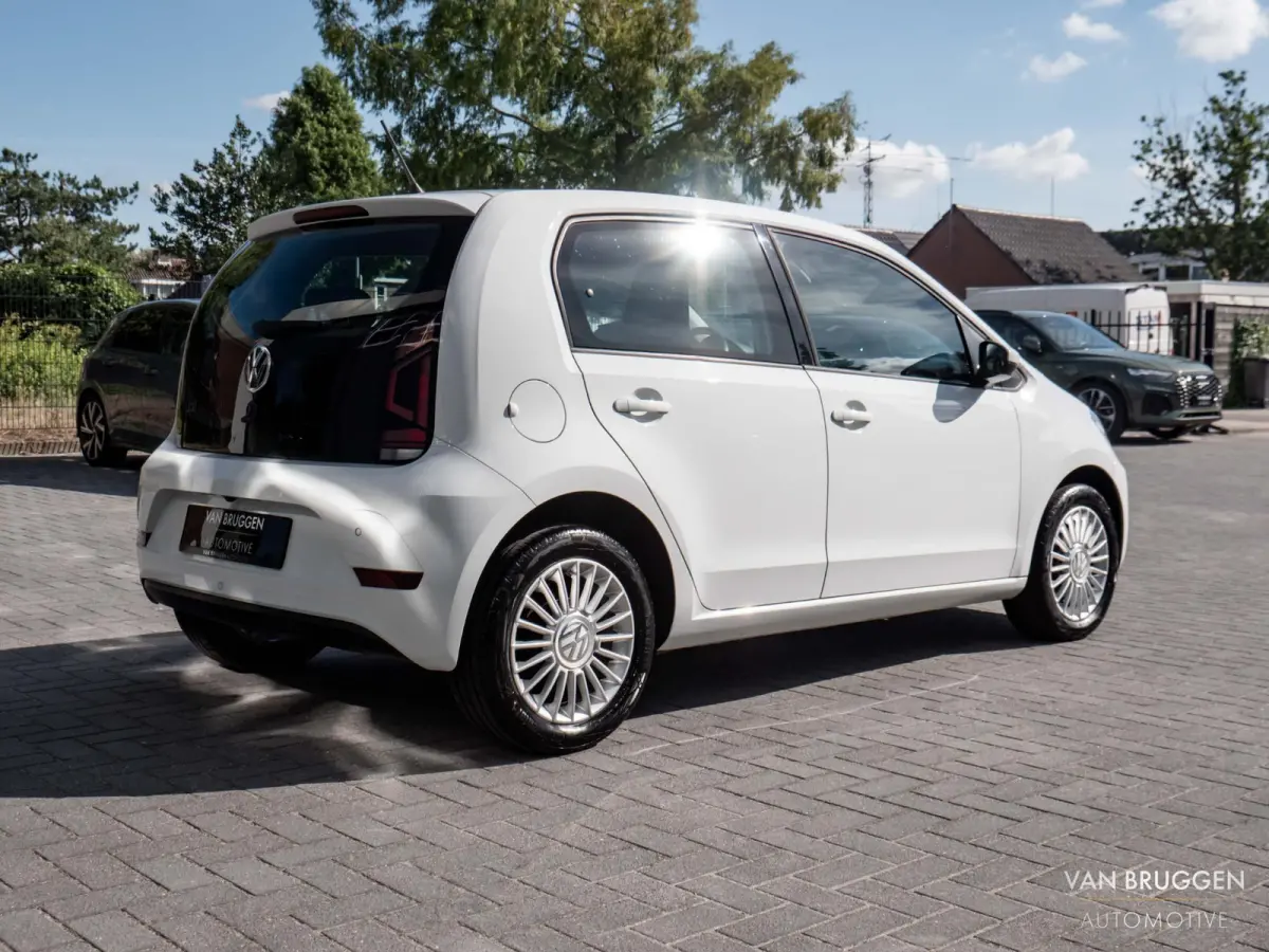 Up! 1.0 BMT move up! Camera Cruise E-Ramen Airco ParkeerSensoren