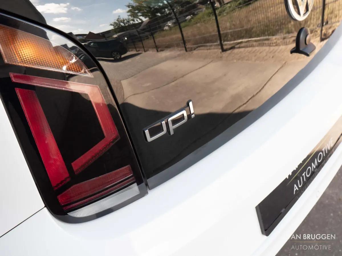 Up! 1.0 BMT move up! Camera Cruise E-Ramen Airco ParkeerSensoren