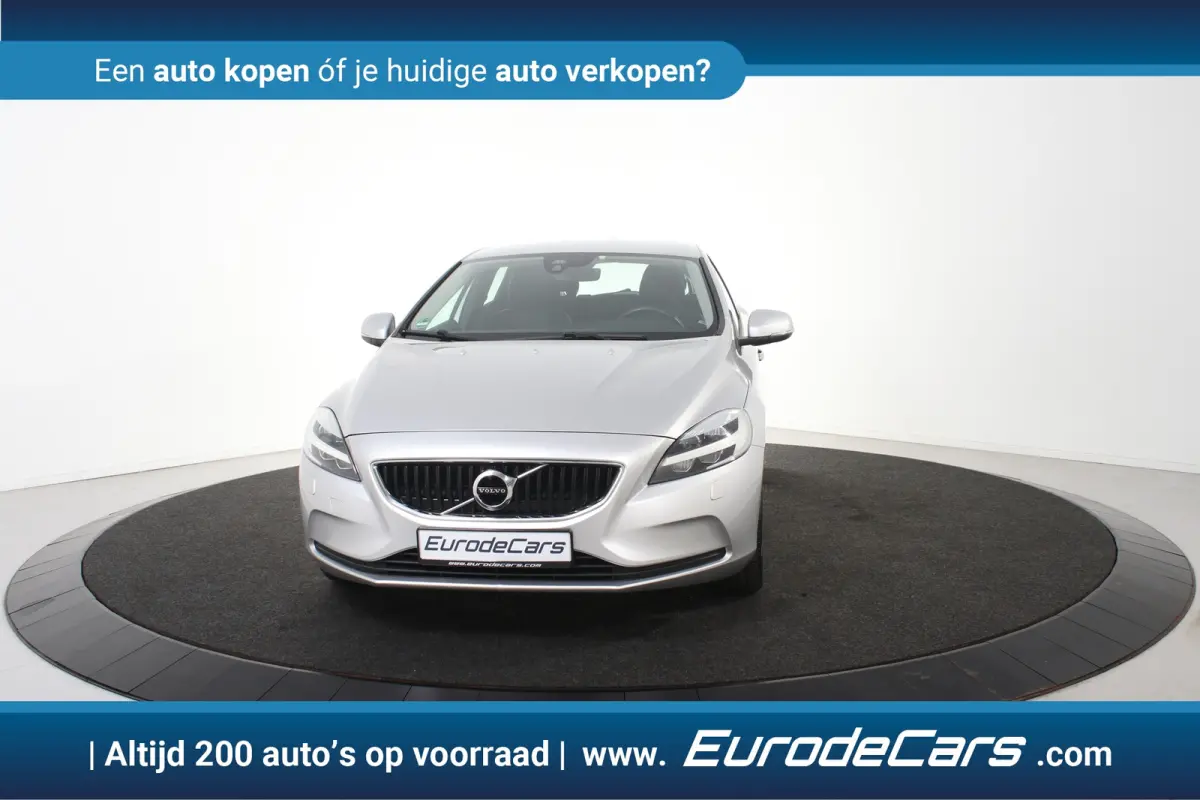 2.0 T3 Nordic+ *Leer*Navigatie*Stoelverwarming*Trekhaak*