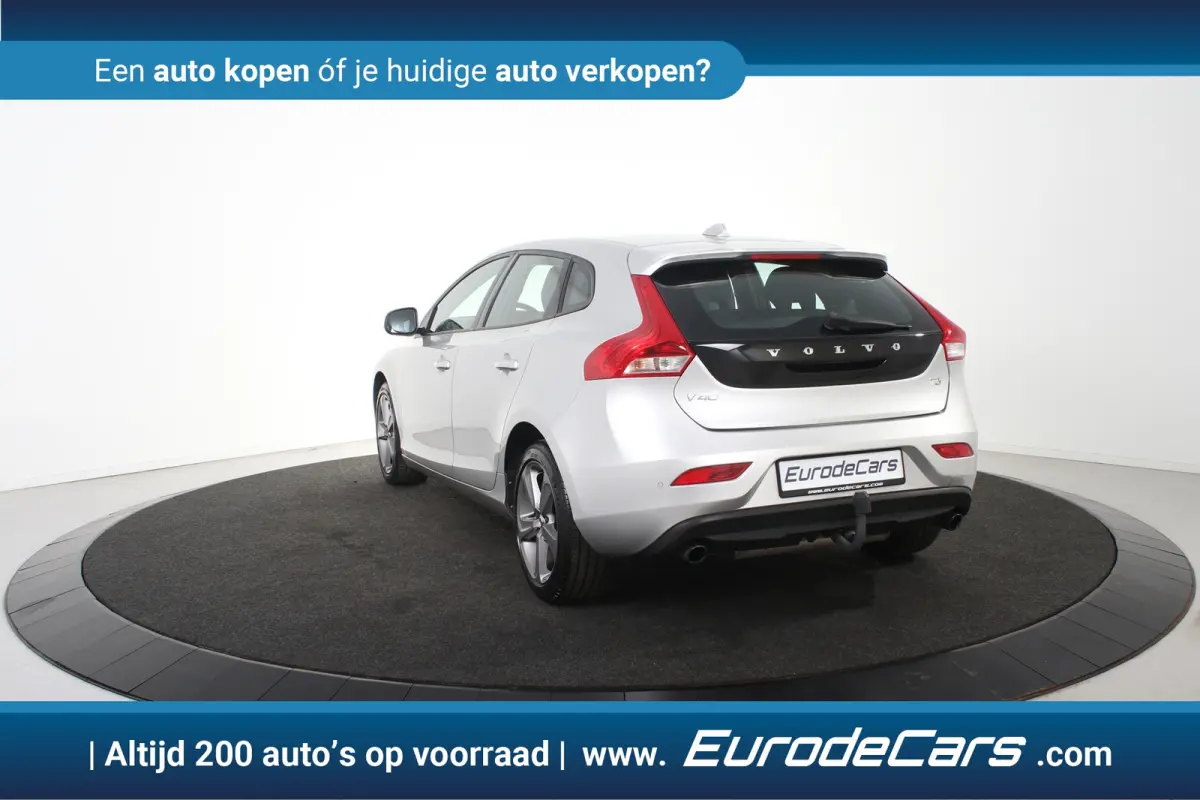 2.0 T3 Nordic+ *Leer*Navigatie*Stoelverwarming*Trekhaak*