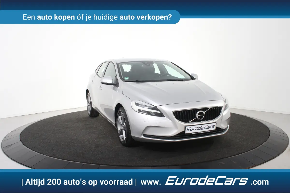 2.0 T3 Nordic+ *Leer*Navigatie*Stoelverwarming*Trekhaak*