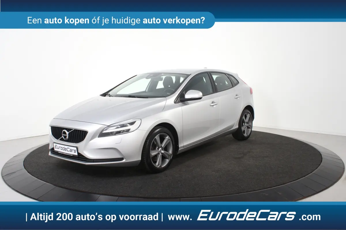 2.0 T3 Nordic+ *Leer*Navigatie*Stoelverwarming*Trekhaak*