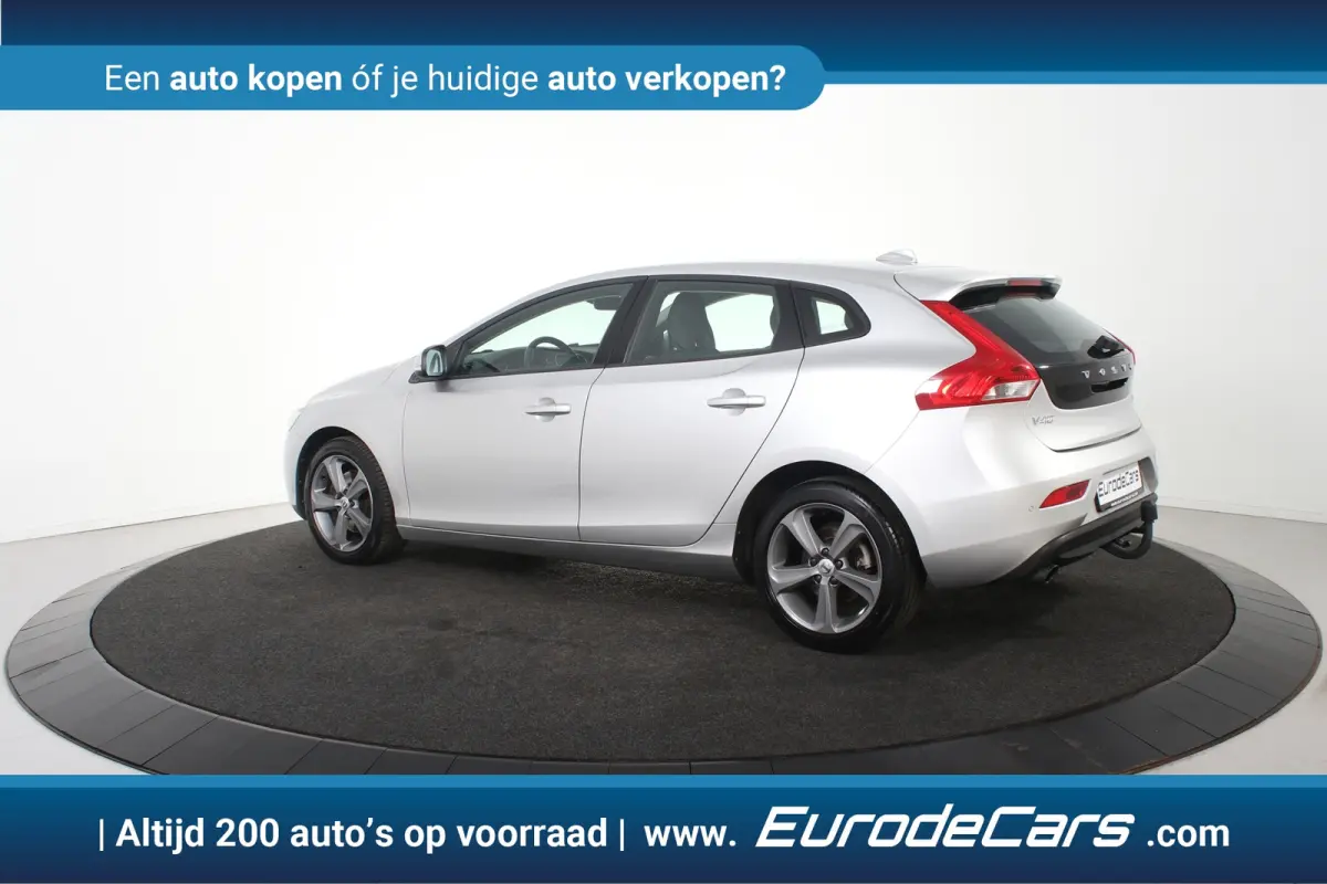 2.0 T3 Nordic+ *Leer*Navigatie*Stoelverwarming*Trekhaak*