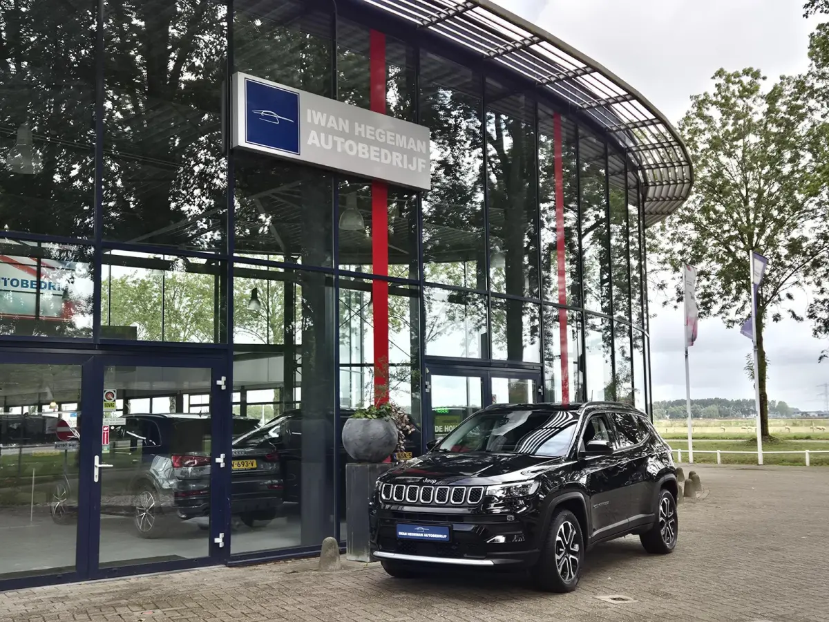 4xe 190 Plug-in Hybrid | Navigatie via Apple Carplay | Climate Control | Cruise Control | Licht metalen velgen