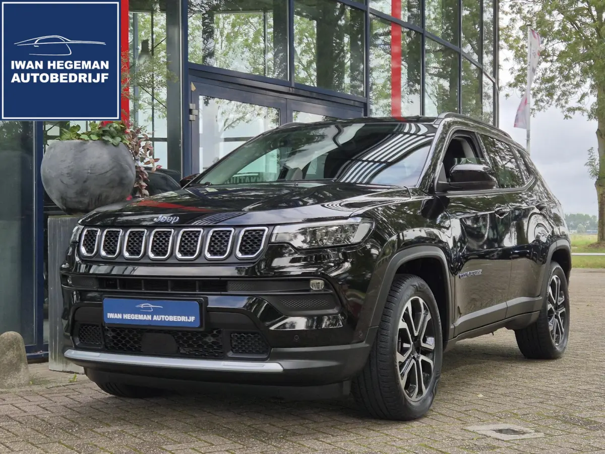 4xe 190 Plug-in Hybrid | Navigatie via Apple Carplay | Climate Control | Cruise Control | Licht metalen velgen