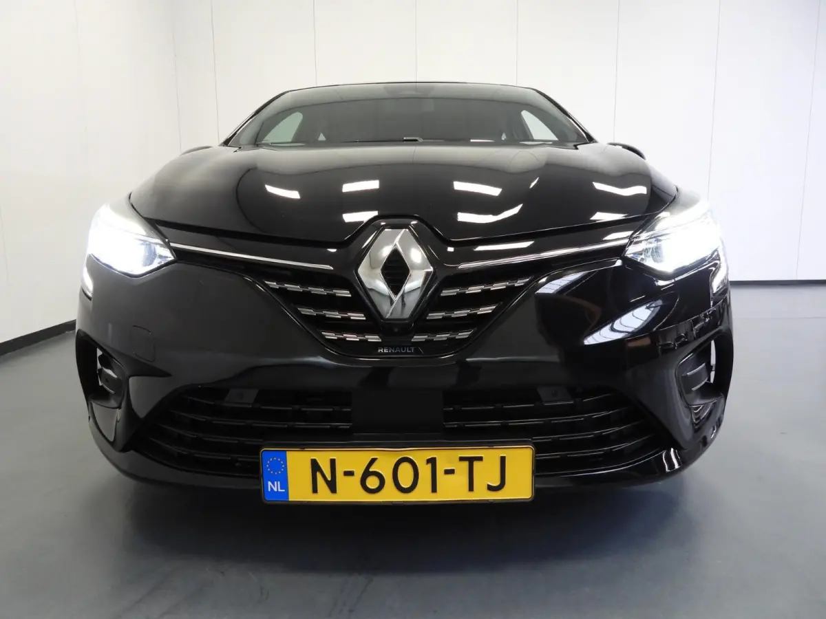 1.6 E-Tech Hybrid 140 Intens NAVI/360CAM/CLIMA/LED/17"LMV!