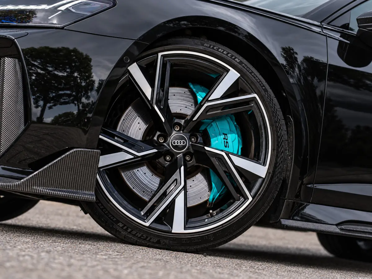 4.0 TFSI Quattro|PANO|B&O|360|ACC|22''|CARBON