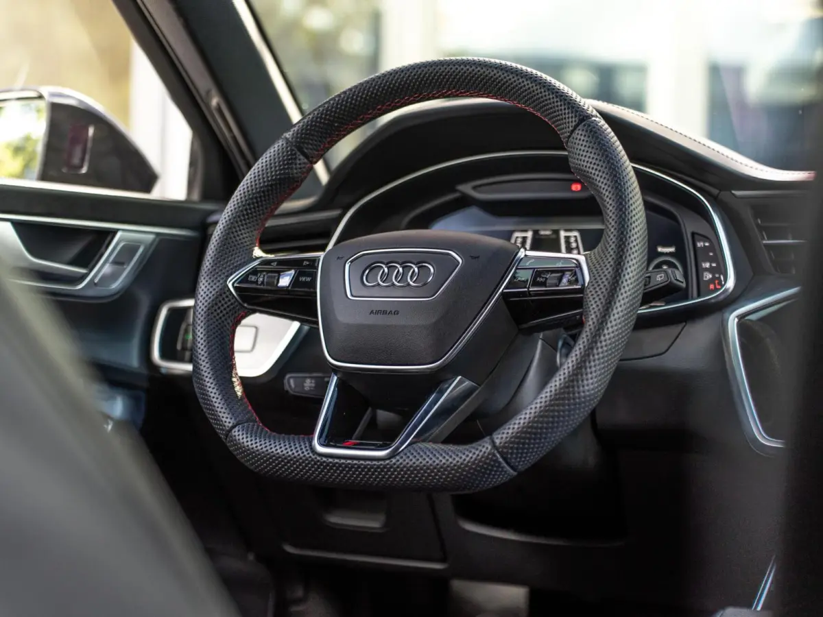 4.0 TFSI Quattro|PANO|B&O|360|ACC|22''|CARBON