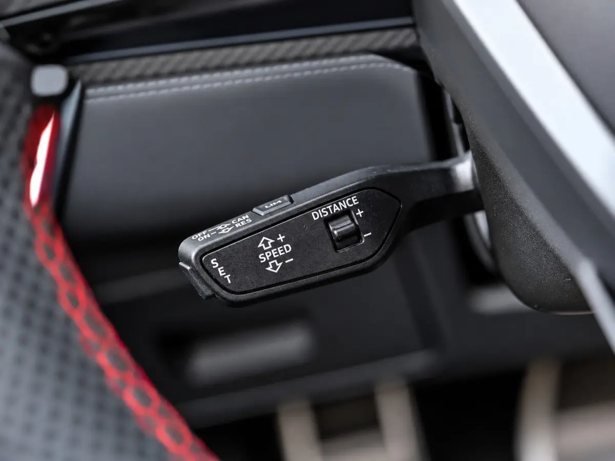 4.0 TFSI Quattro|PANO|B&O|360|ACC|22''|CARBON