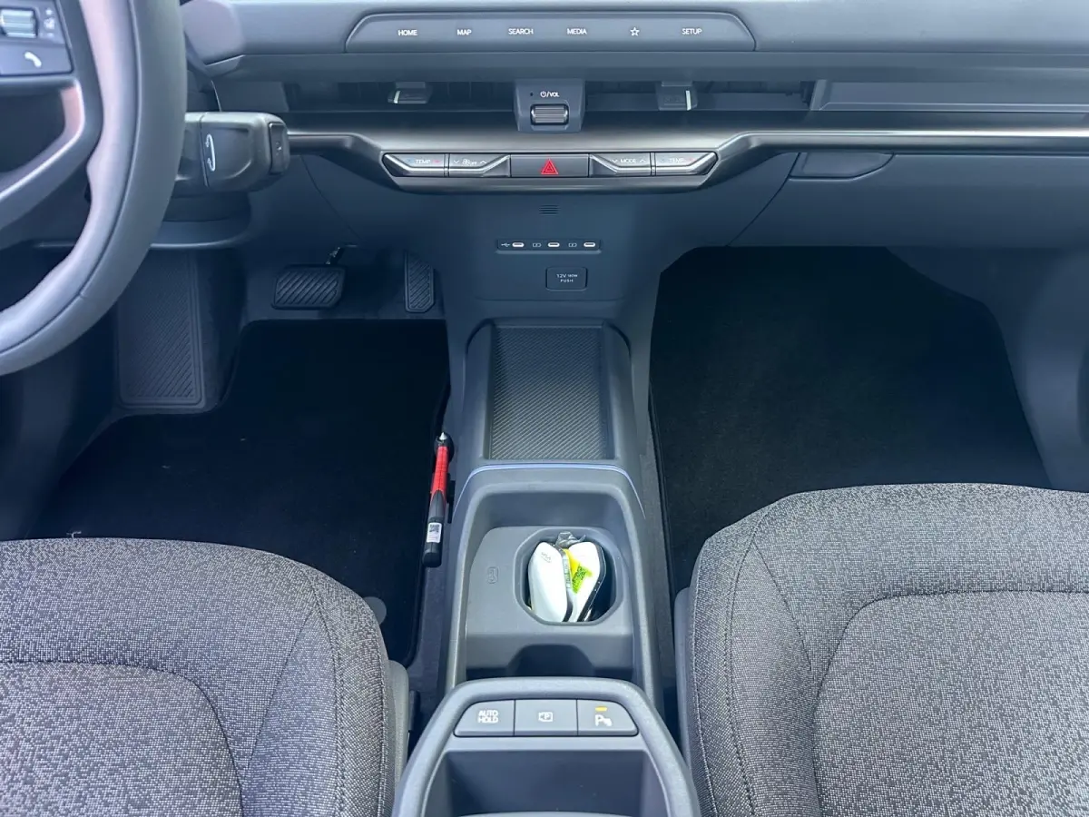 Air 42.2 kWh | Enkele op voorraad | 3000.- inruilkorting | Stoel/Stuurverwarming | Wireless Carplay/Auto |
