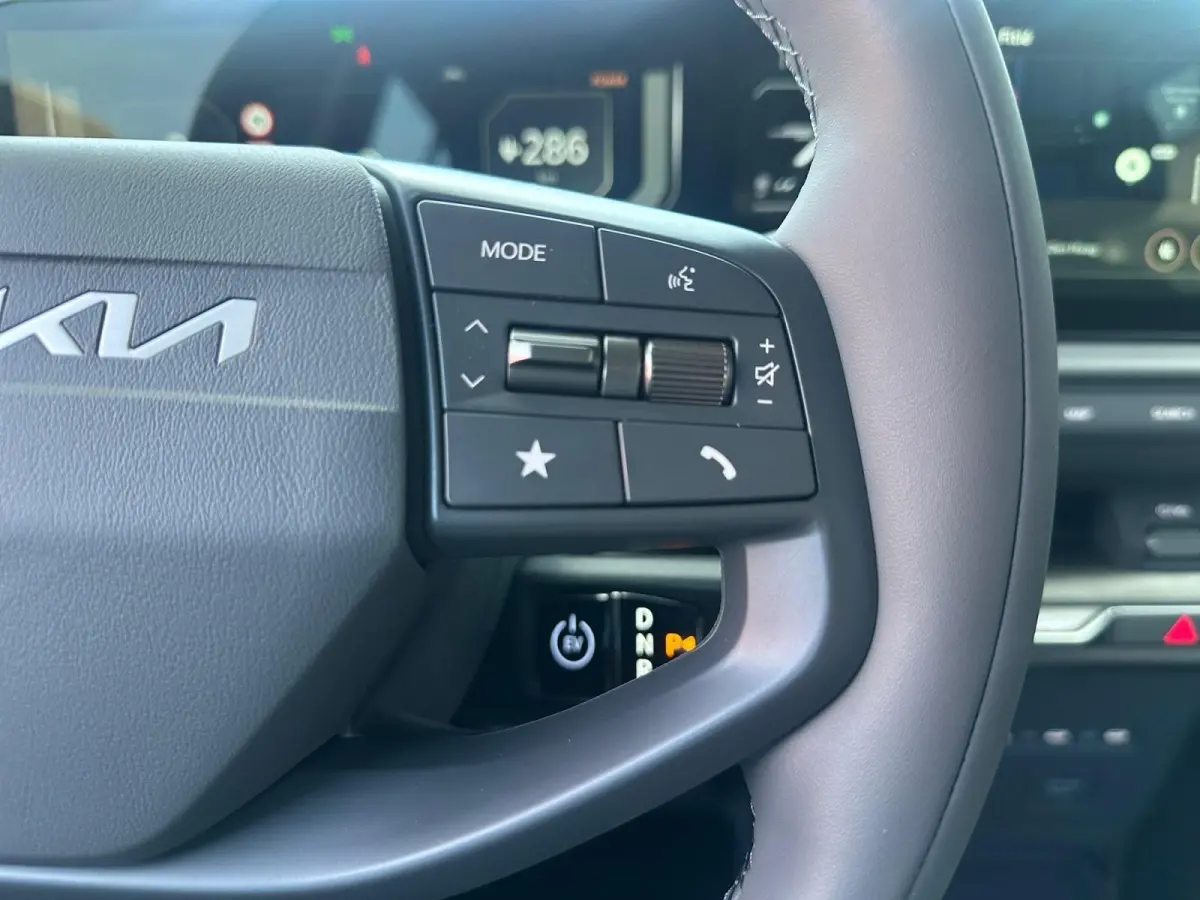 Air 42.2 kWh | Enkele op voorraad | 3000.- inruilkorting | Stoel/Stuurverwarming | Wireless Carplay/Auto |
