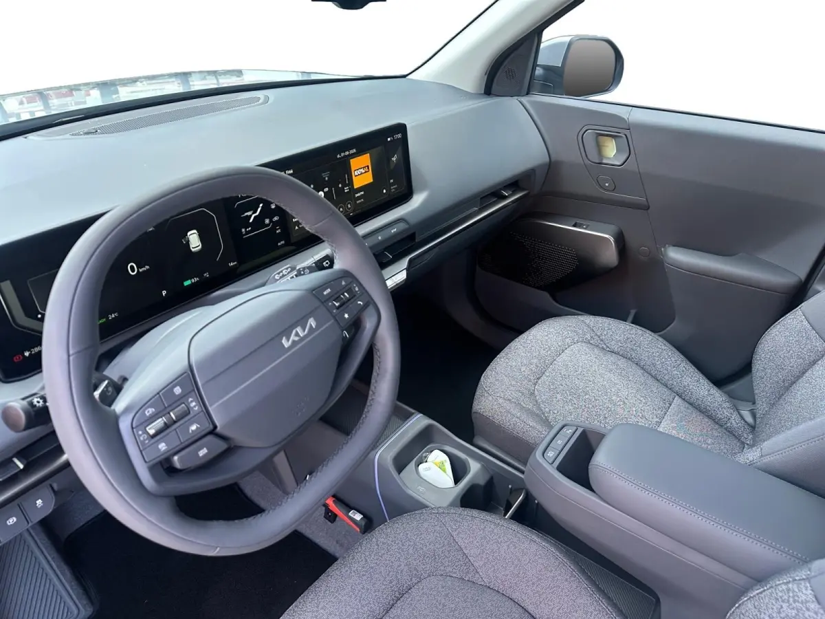 Air 42.2 kWh | Enkele op voorraad | 3000.- inruilkorting | Stoel/Stuurverwarming | Wireless Carplay/Auto |