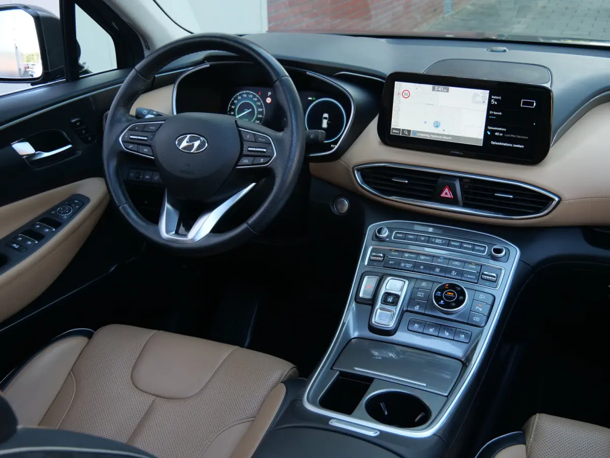 1.6 T-GDI PHEV Premium Sky 265 Pk Automaat Navi / DAB / Leer / Pano-dak / Trekhaak / Apple Carplay