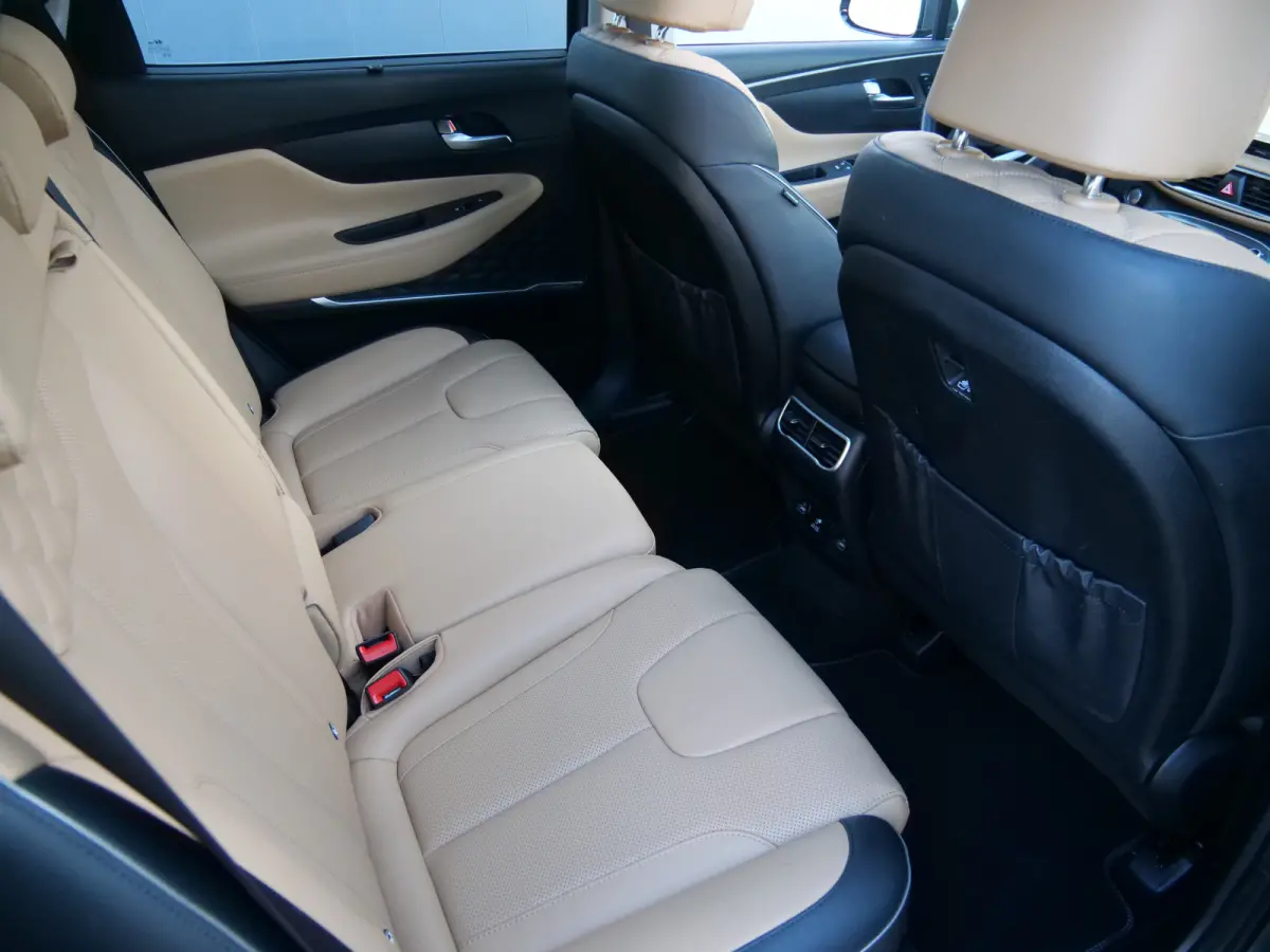 1.6 T-GDI PHEV Premium Sky 265 Pk Automaat Navi / DAB / Leer / Pano-dak / Trekhaak / Apple Carplay