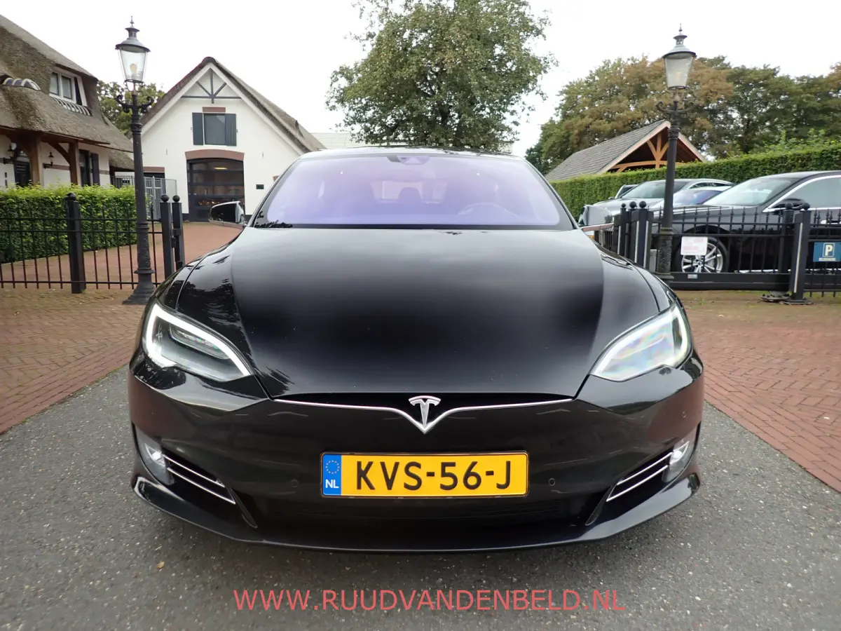 90D Base SOH 87% / CCS / AUTOPILOT / LUCHTVERING