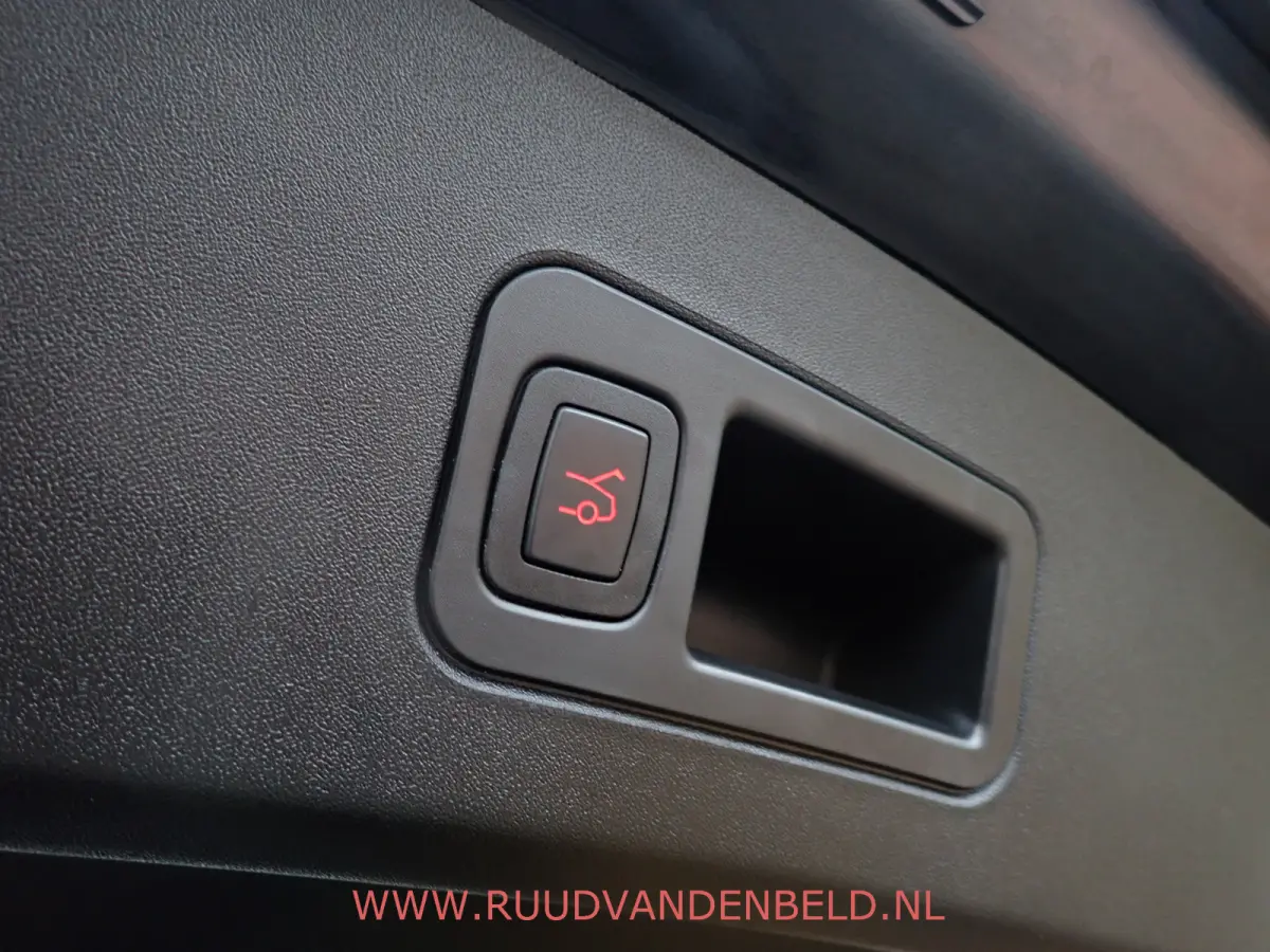 90D Base SOH 87% / CCS / AUTOPILOT / LUCHTVERING