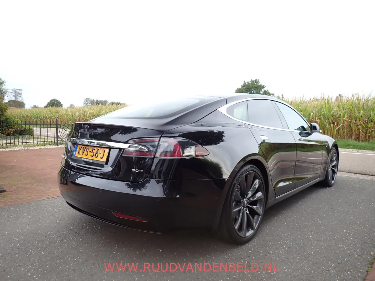 90D Base SOH 87% / CCS / AUTOPILOT / LUCHTVERING