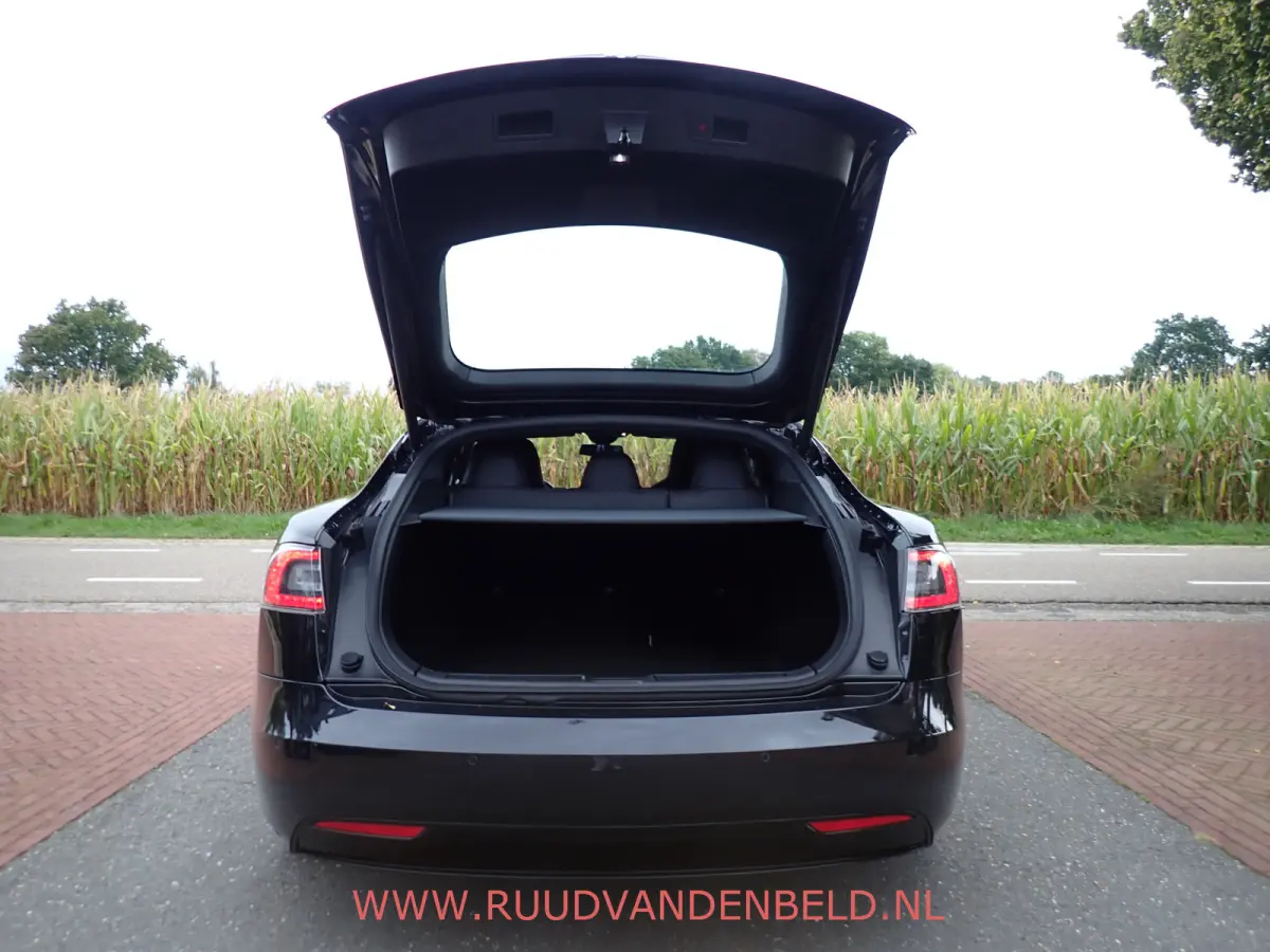 90D Base SOH 87% / CCS / AUTOPILOT / LUCHTVERING