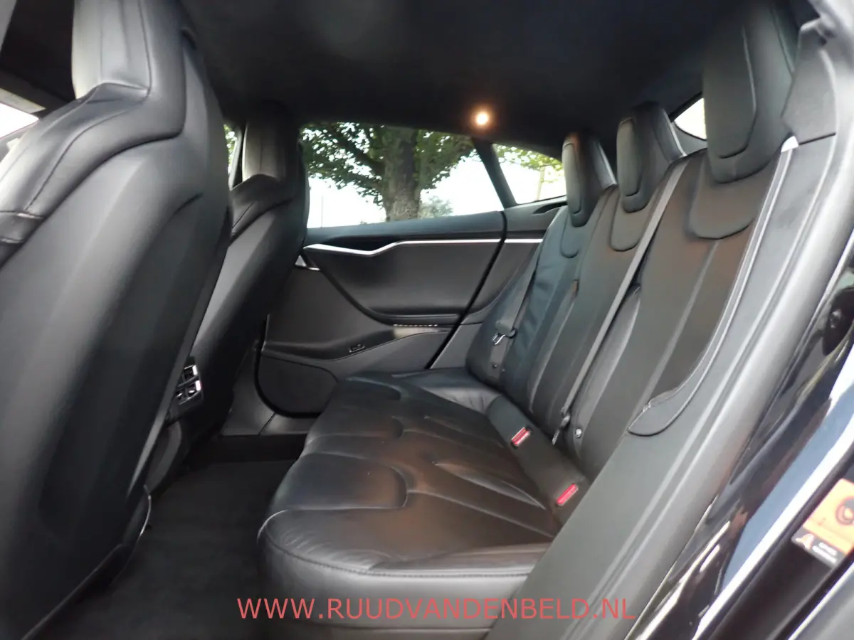 90D Base SOH 87% / CCS / AUTOPILOT / LUCHTVERING