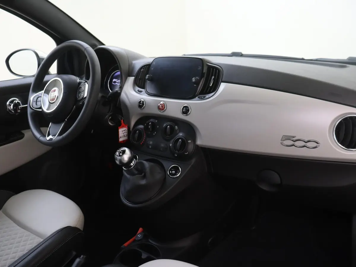 1.0 Hybrid Star | Apple Carplay/Android Auto | Panoramadak | Airconditioning | Lichtmetalen Velgen |