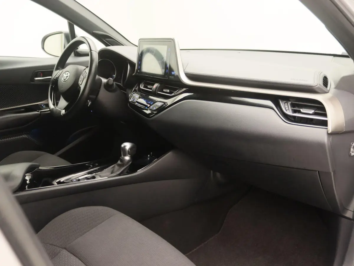 1.8 Hybrid Style | Navigatie | Climate Control | Stoelverwarming | Cruise Control |
