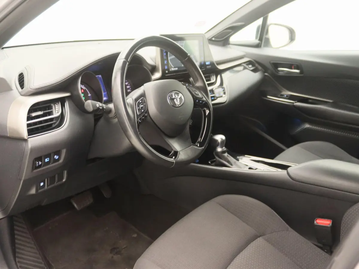 1.8 Hybrid Style | Navigatie | Climate Control | Stoelverwarming | Cruise Control |