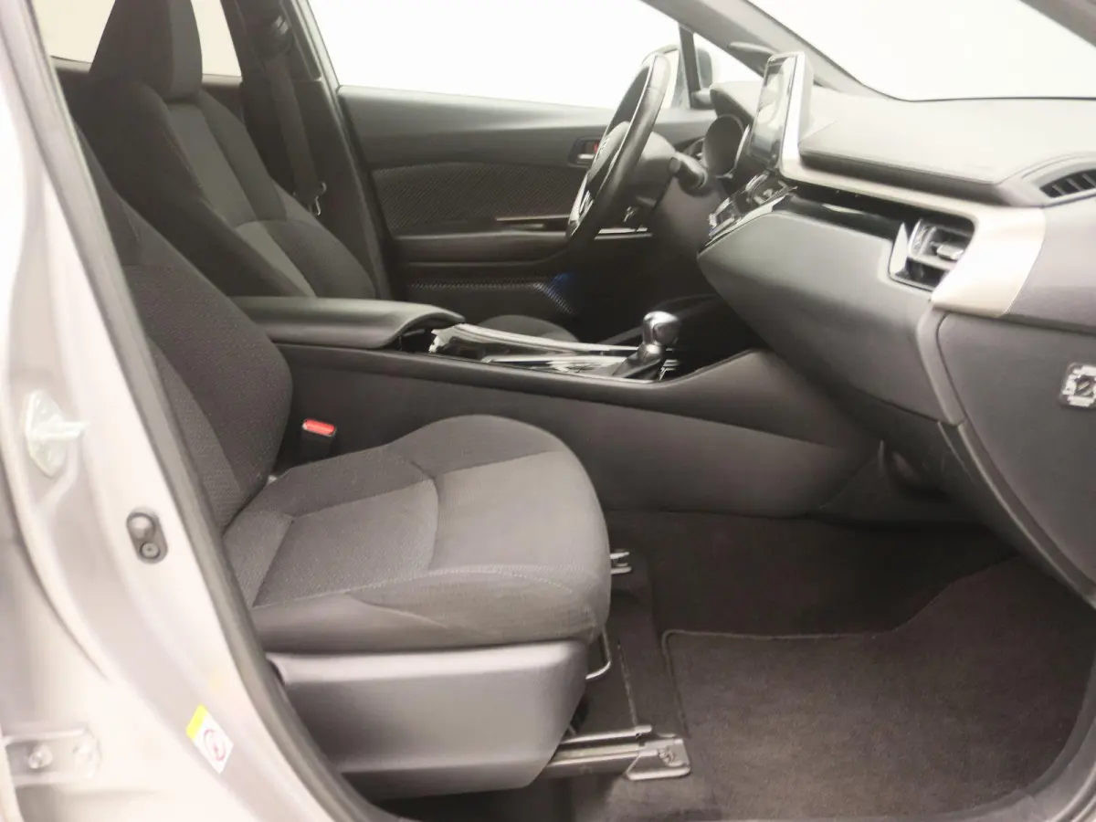 1.8 Hybrid Style | Navigatie | Climate Control | Stoelverwarming | Cruise Control |