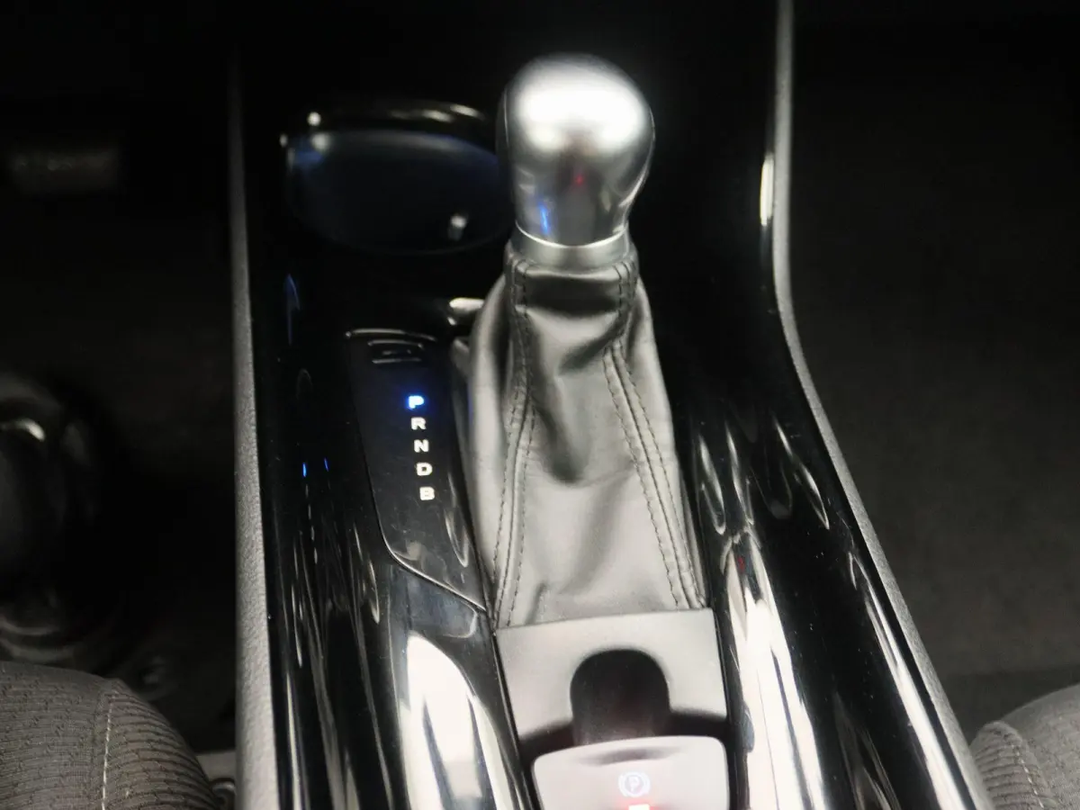1.8 Hybrid Style | Navigatie | Climate Control | Stoelverwarming | Cruise Control |