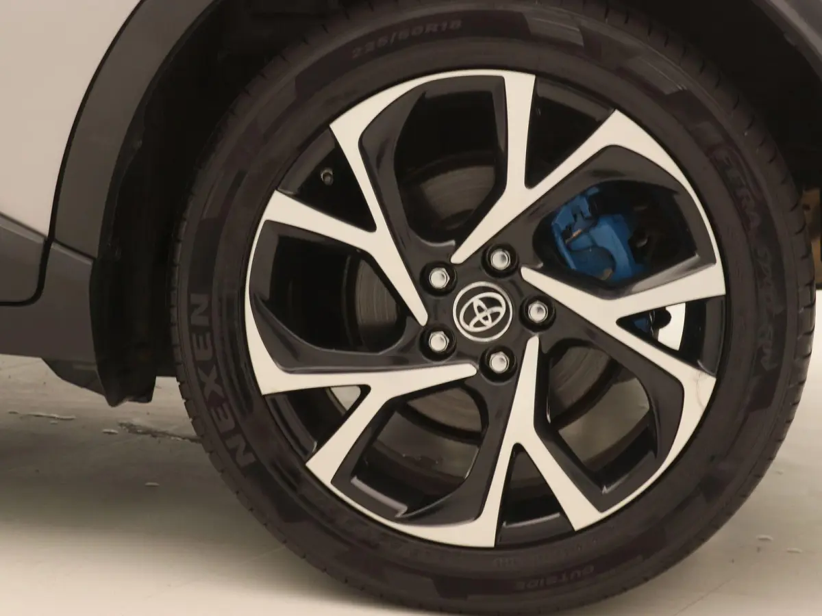 1.8 Hybrid Style | Navigatie | Climate Control | Stoelverwarming | Cruise Control |