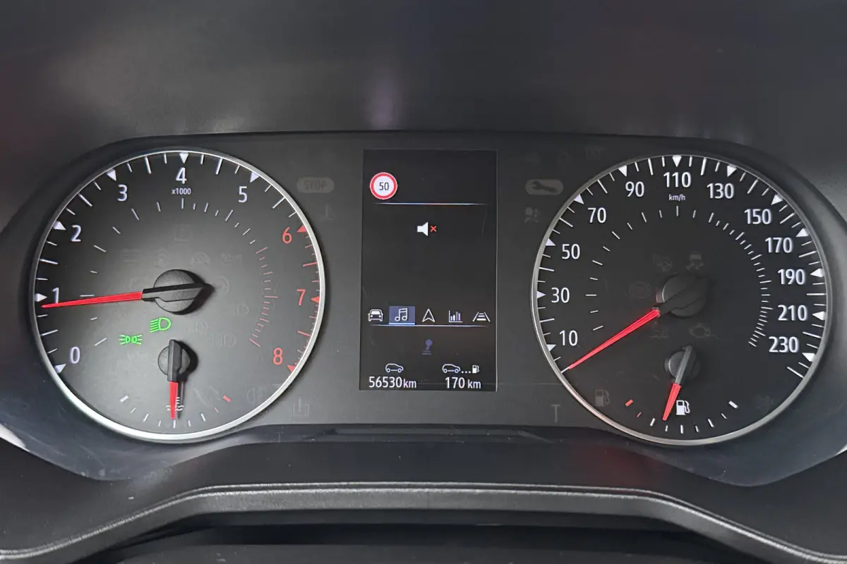 1.0 92 PK TCe Business Zen Trekhaak Camera Carplay DAB