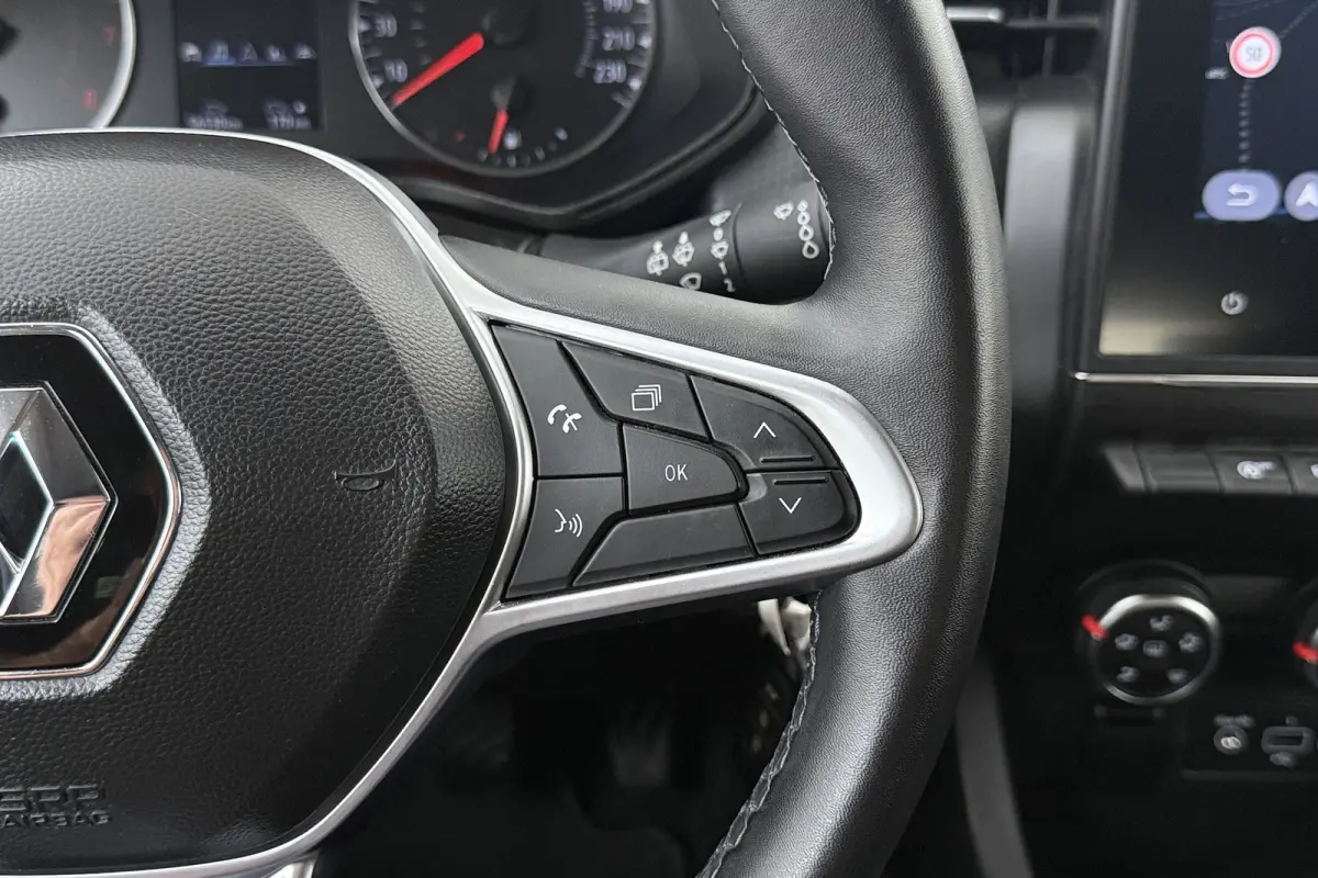 1.0 92 PK TCe Business Zen Trekhaak Camera Carplay DAB