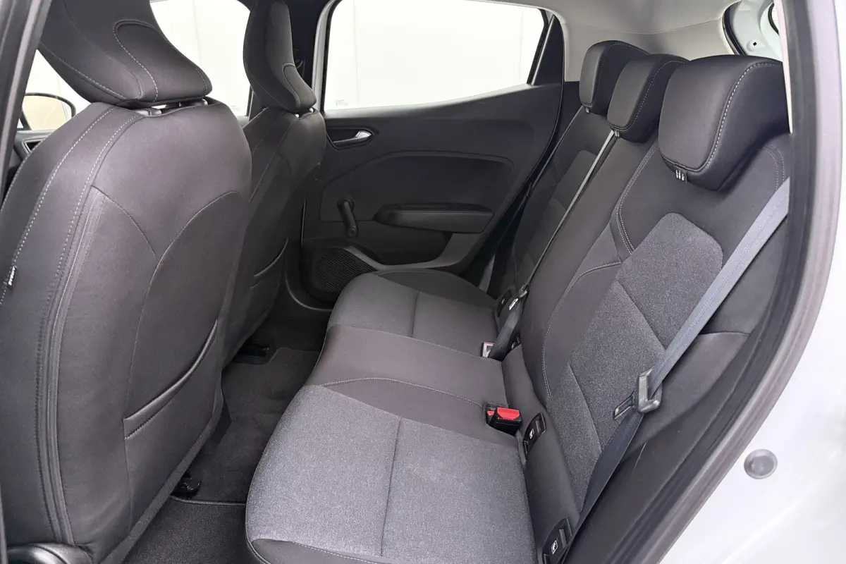 1.0 92 PK TCe Business Zen Trekhaak Camera Carplay DAB
