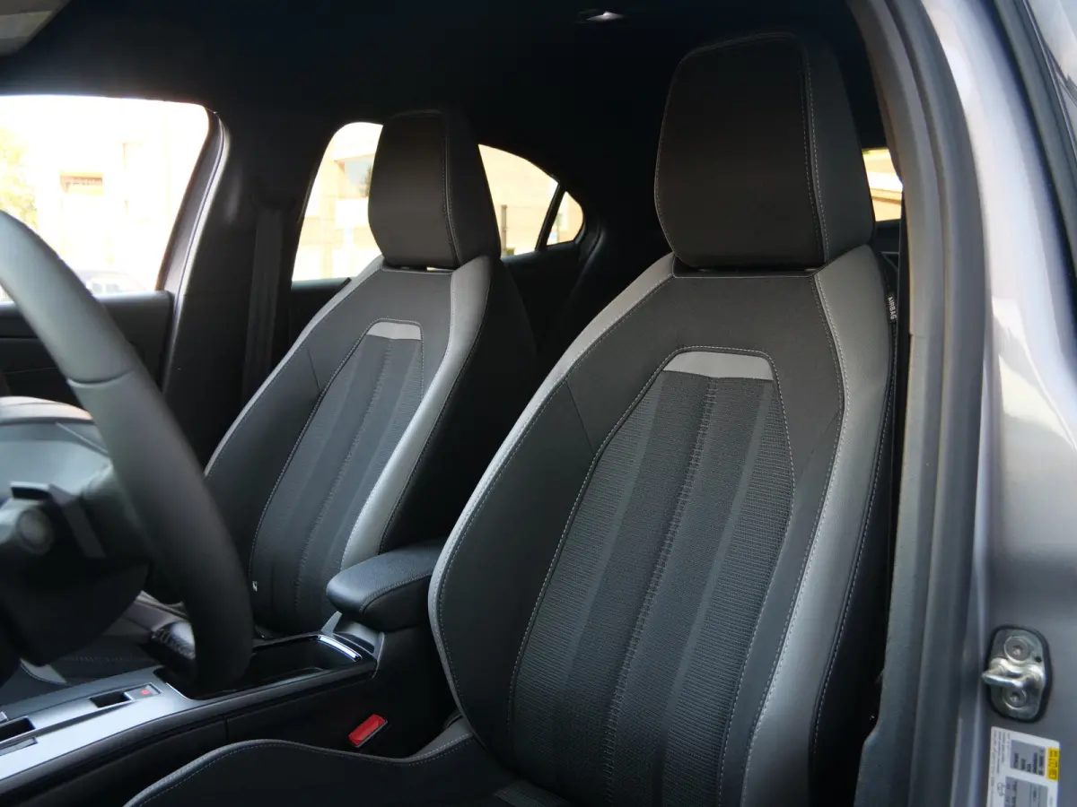1.2 Turbo Hybrid GS 145 Pk Automaat Apple Carplay / DAB / Camera