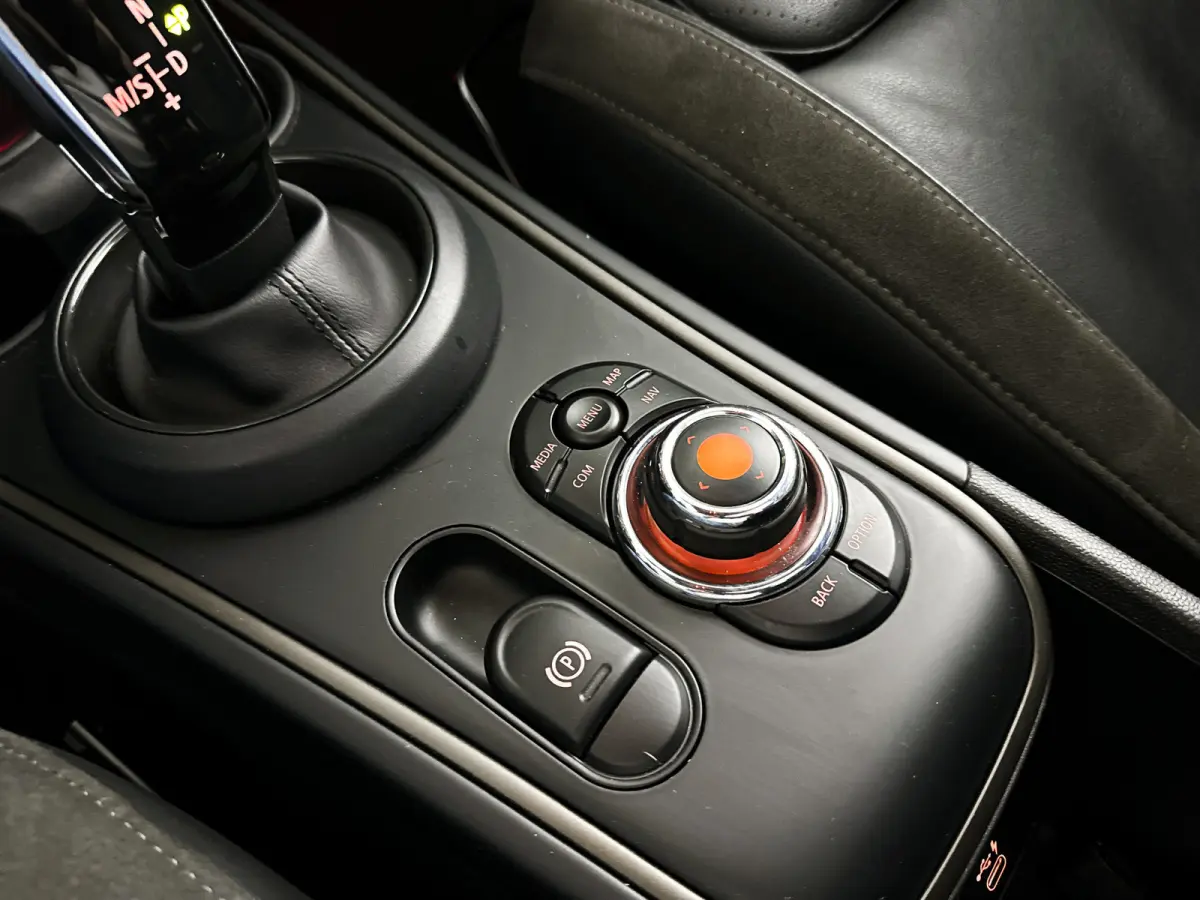1.5 Cooper | Panoramadak | Parkeercamera | Stoelverwarming | Carplay