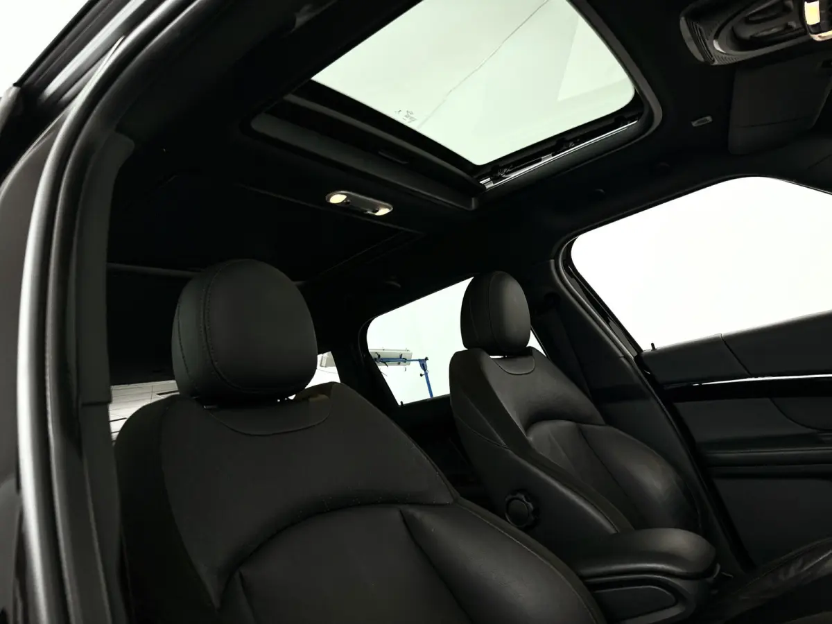 1.5 Cooper | Panoramadak | Parkeercamera | Stoelverwarming | Carplay