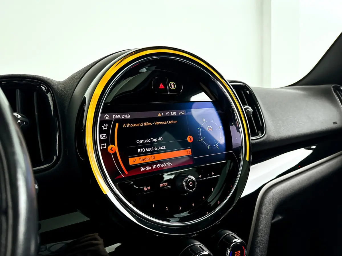 1.5 Cooper | Panoramadak | Parkeercamera | Stoelverwarming | Carplay