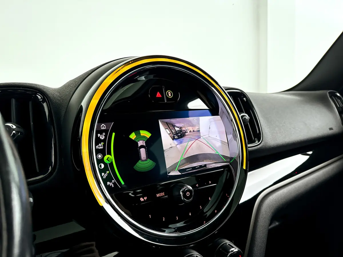 1.5 Cooper | Panoramadak | Parkeercamera | Stoelverwarming | Carplay